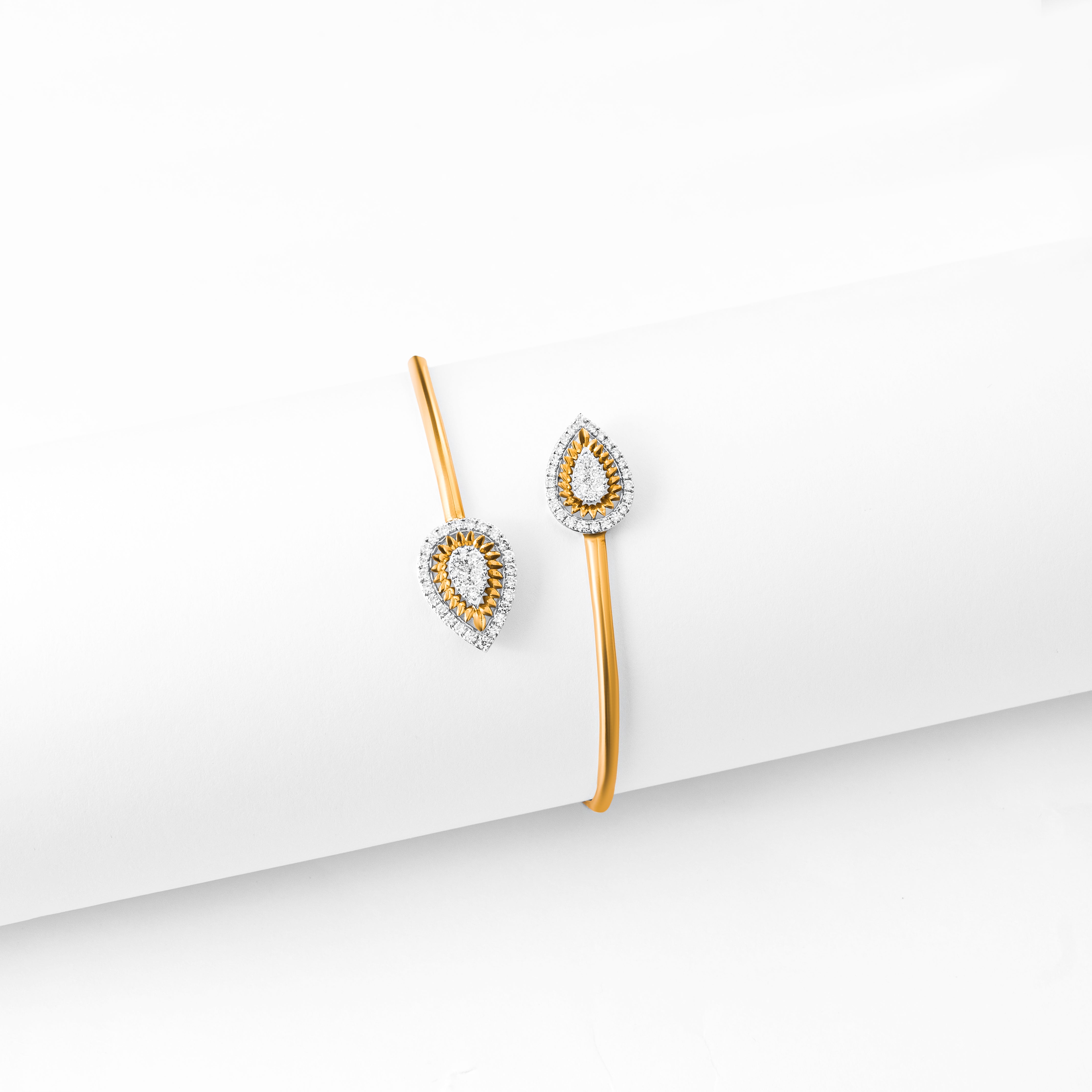 Twinning Pear Diamond Bracelet