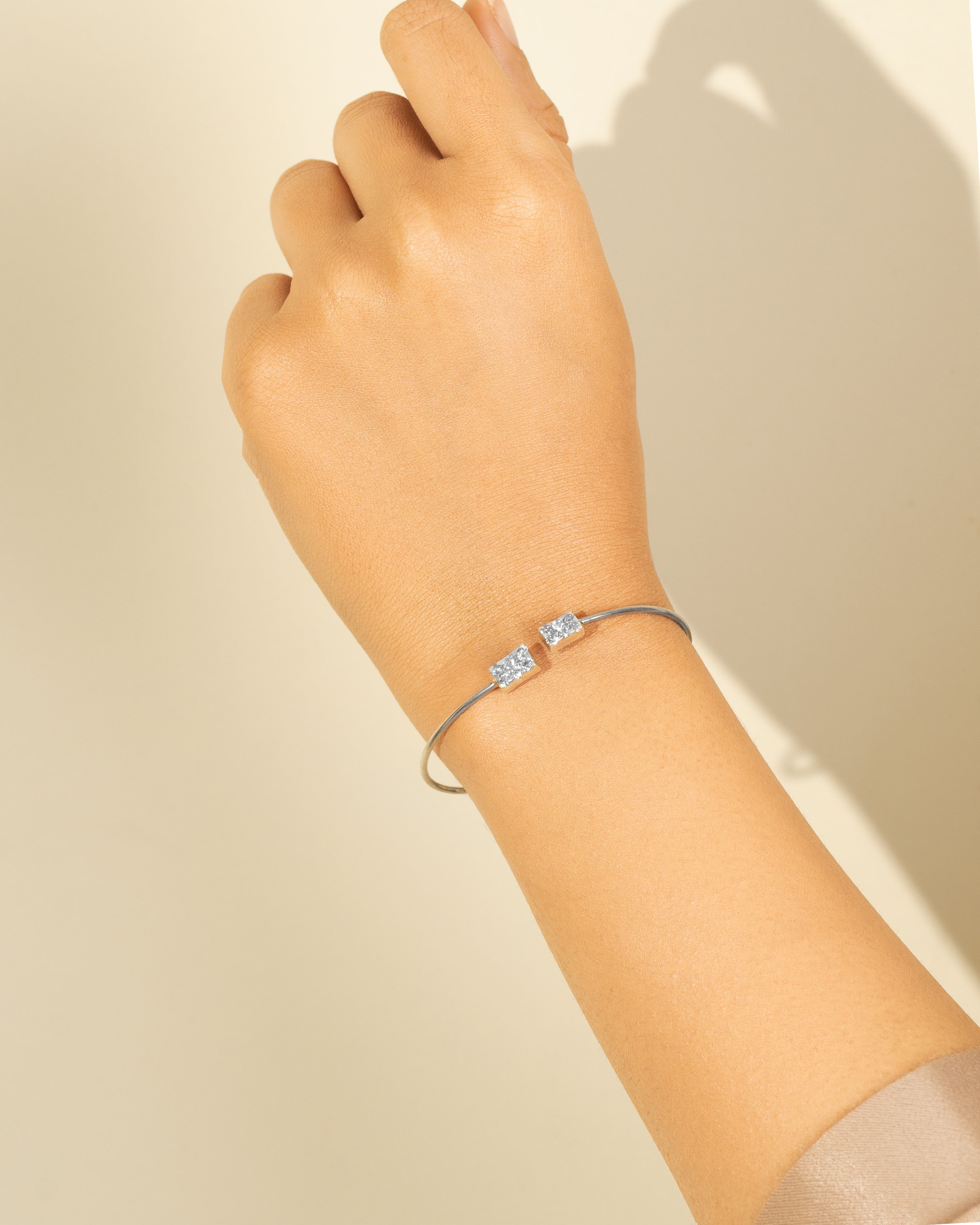 Flexible Cluster Bracelet